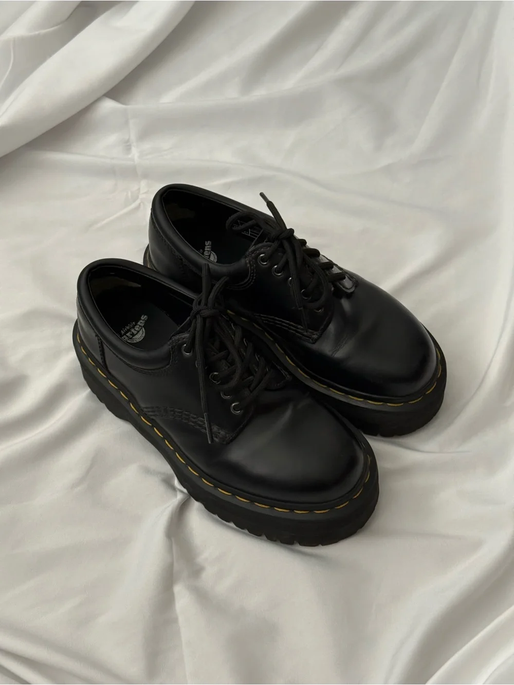 Women’s DR. MARTENS Leather Platform Oxfords Size 6